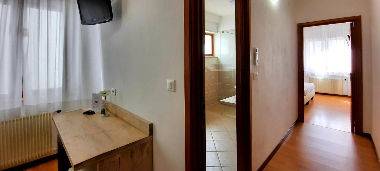 Hotel Carol Grado Zewnętrze zdjęcie
