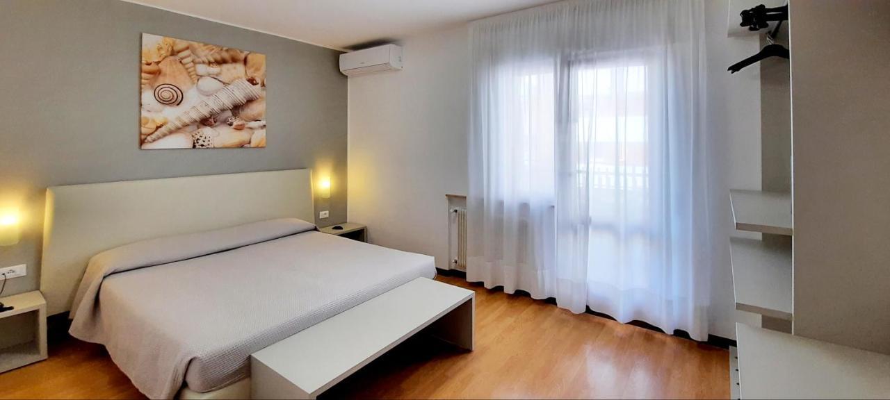 Hotel Carol Grado Zewnętrze zdjęcie