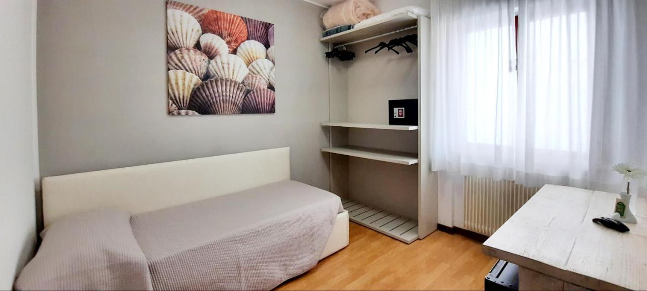 Hotel Carol Grado Zewnętrze zdjęcie