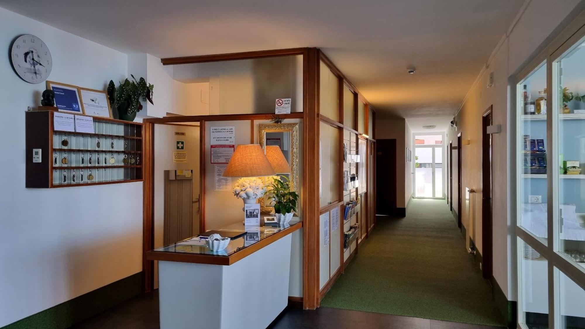 Hotel Carol Grado Zewnętrze zdjęcie