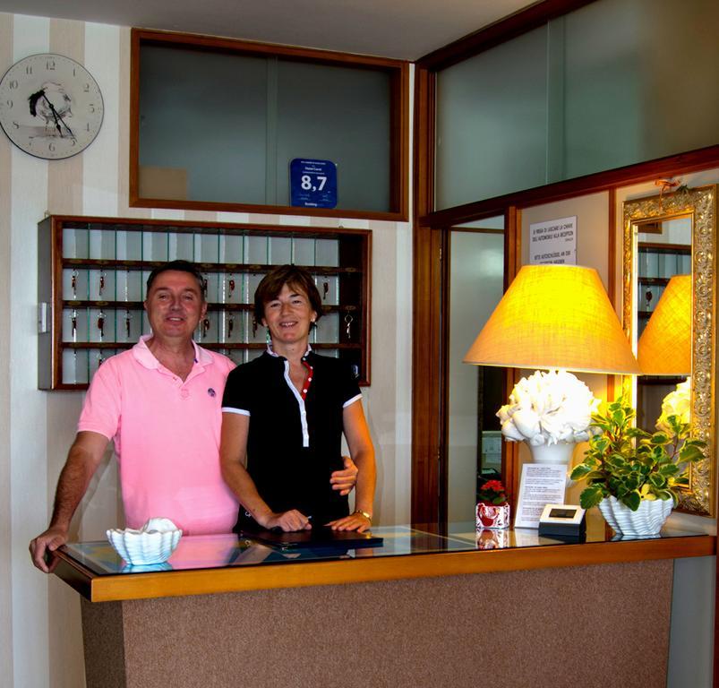 Hotel Carol Grado Zewnętrze zdjęcie