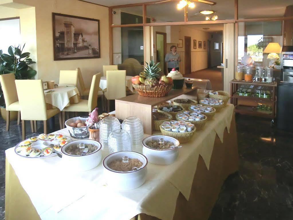 Hotel Carol Grado Zewnętrze zdjęcie